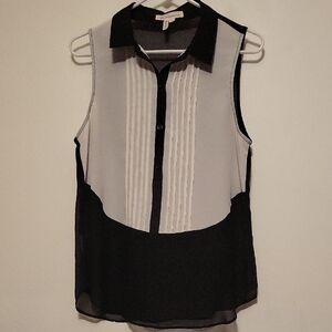 BCBG Black and White Sleeveless Blouse
